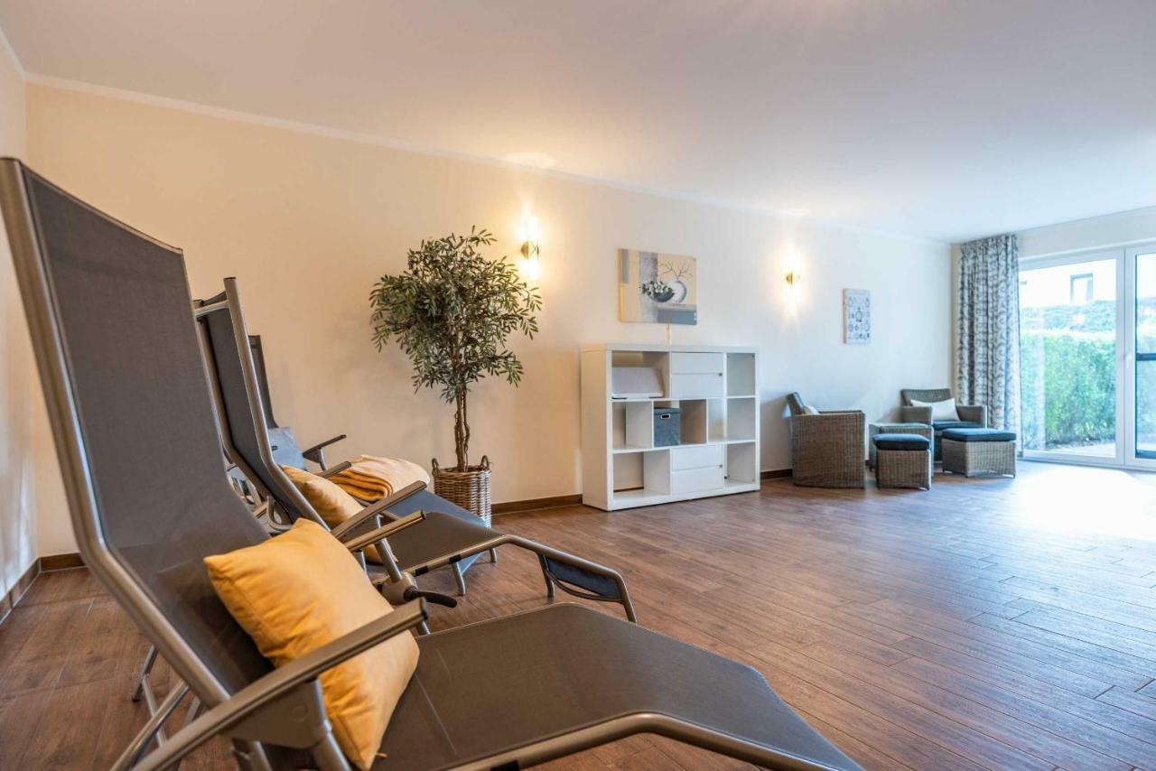 Appartement "Opal" Mit Penthouseflair - Oase Am Haff Garz  Exterior photo